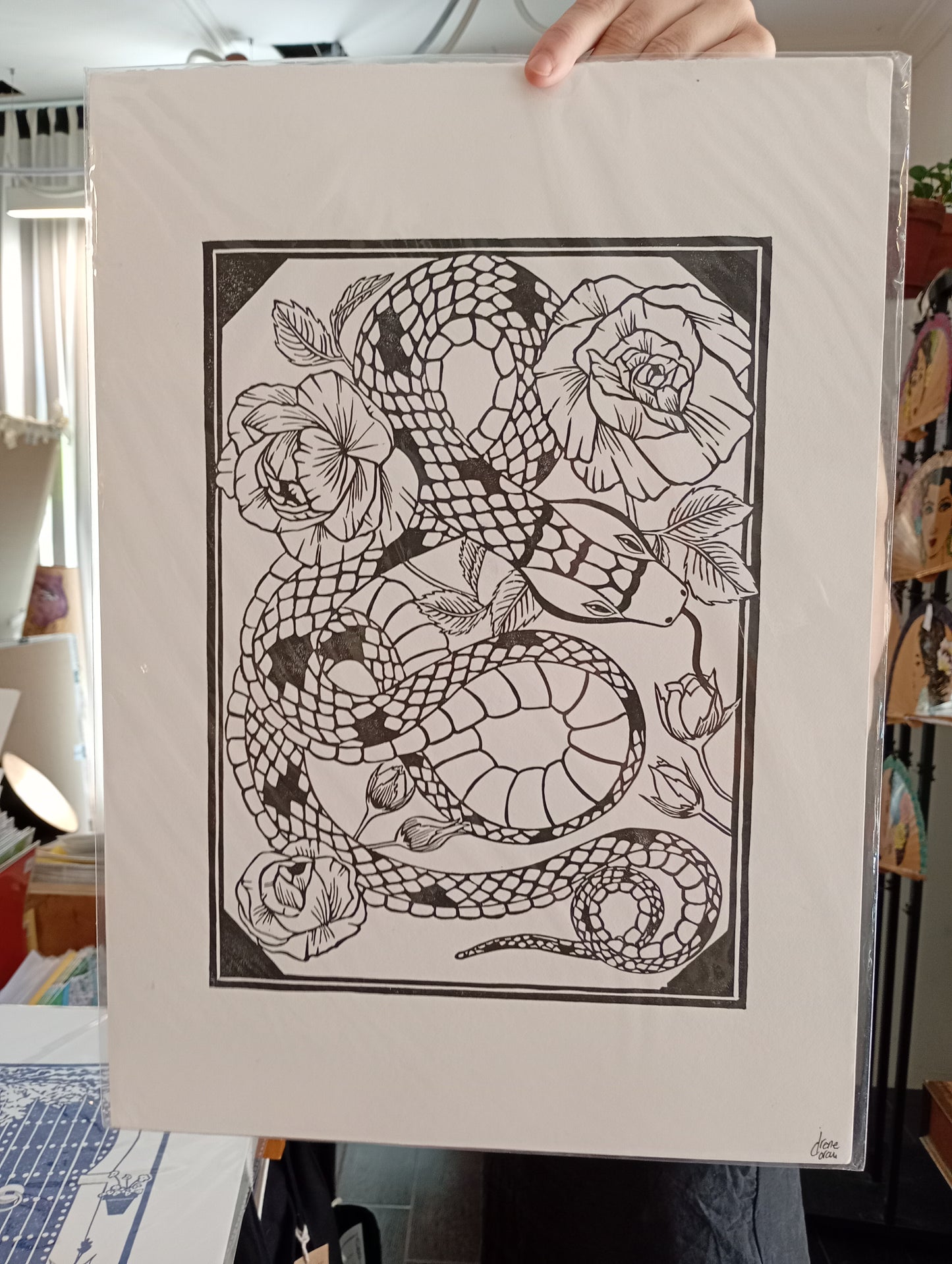 IRENE DORAVI - Grabado Serpiente